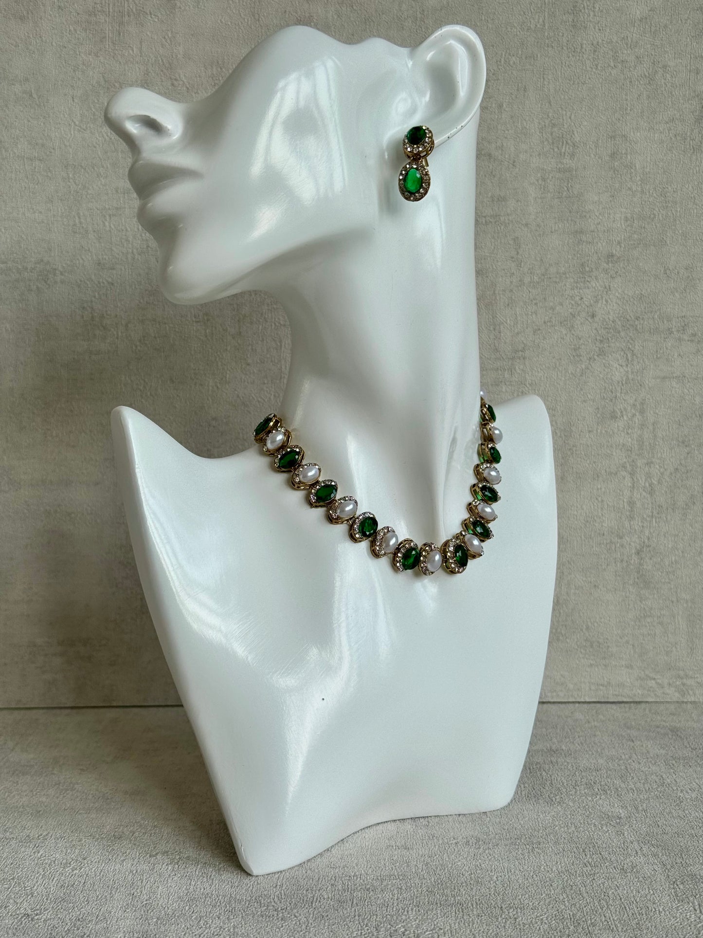 Ayura Designs Eira Set – Necklace, Earrings & Tikka with Emerald Green & Ivory Oval Stones in Antique Gold