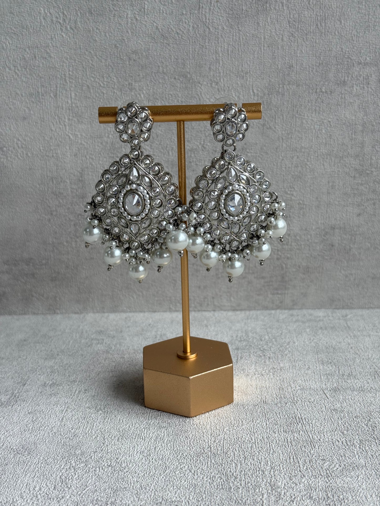 Ayura Designs Palki Set – Choker, Earrings & Tikka with Mirror-Cut Stones, Pearl Detailing & Silver Finish