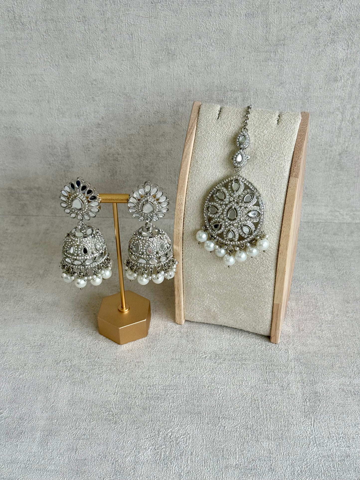 Ayura Designs Meeta Tikka Set with Jhumkis – Silver Mirror-Cut Detailing & Pearl Drops