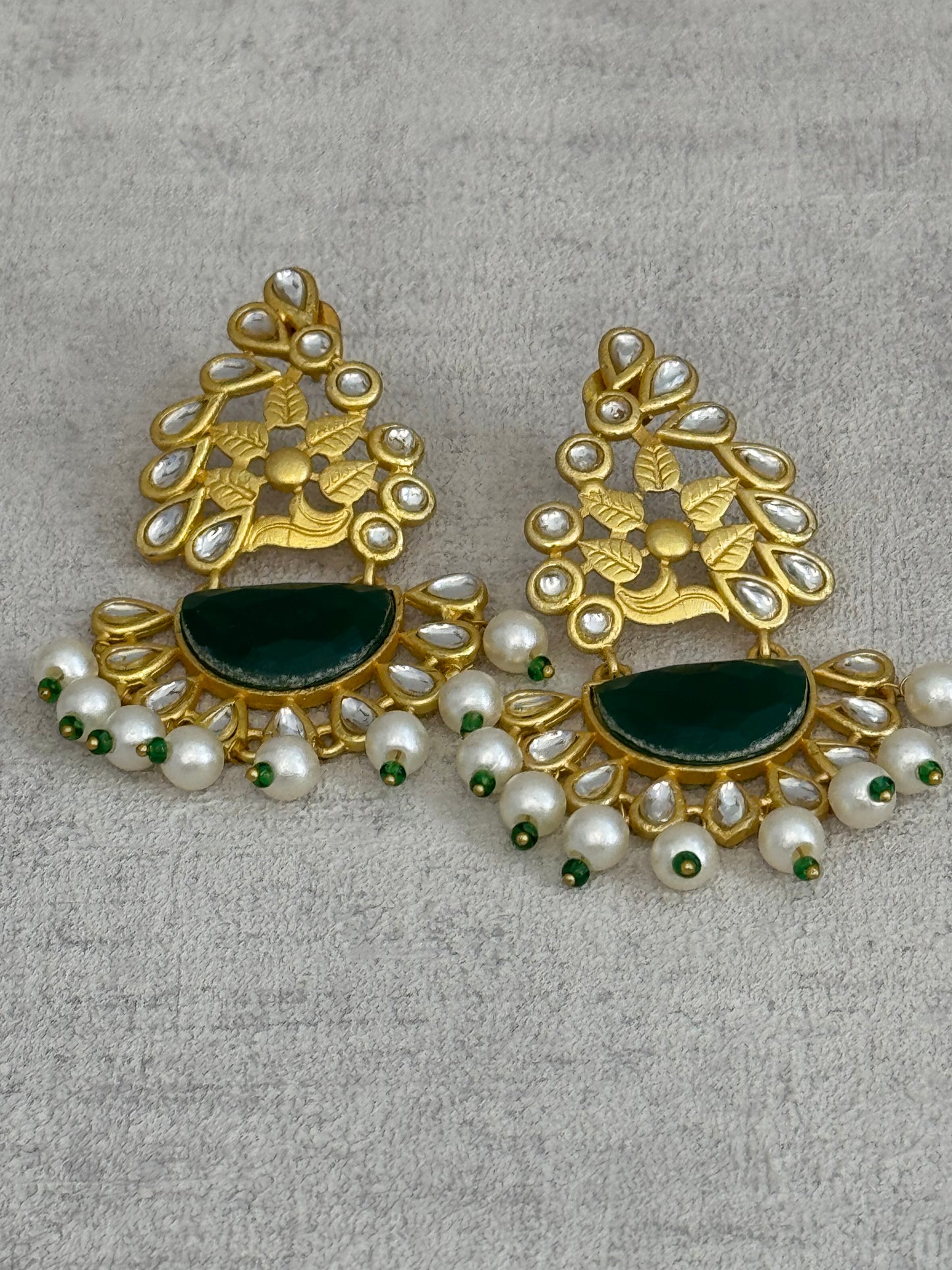 Ayura Designs Vaanya Earrings – Green Kundan & Pearl Earrings