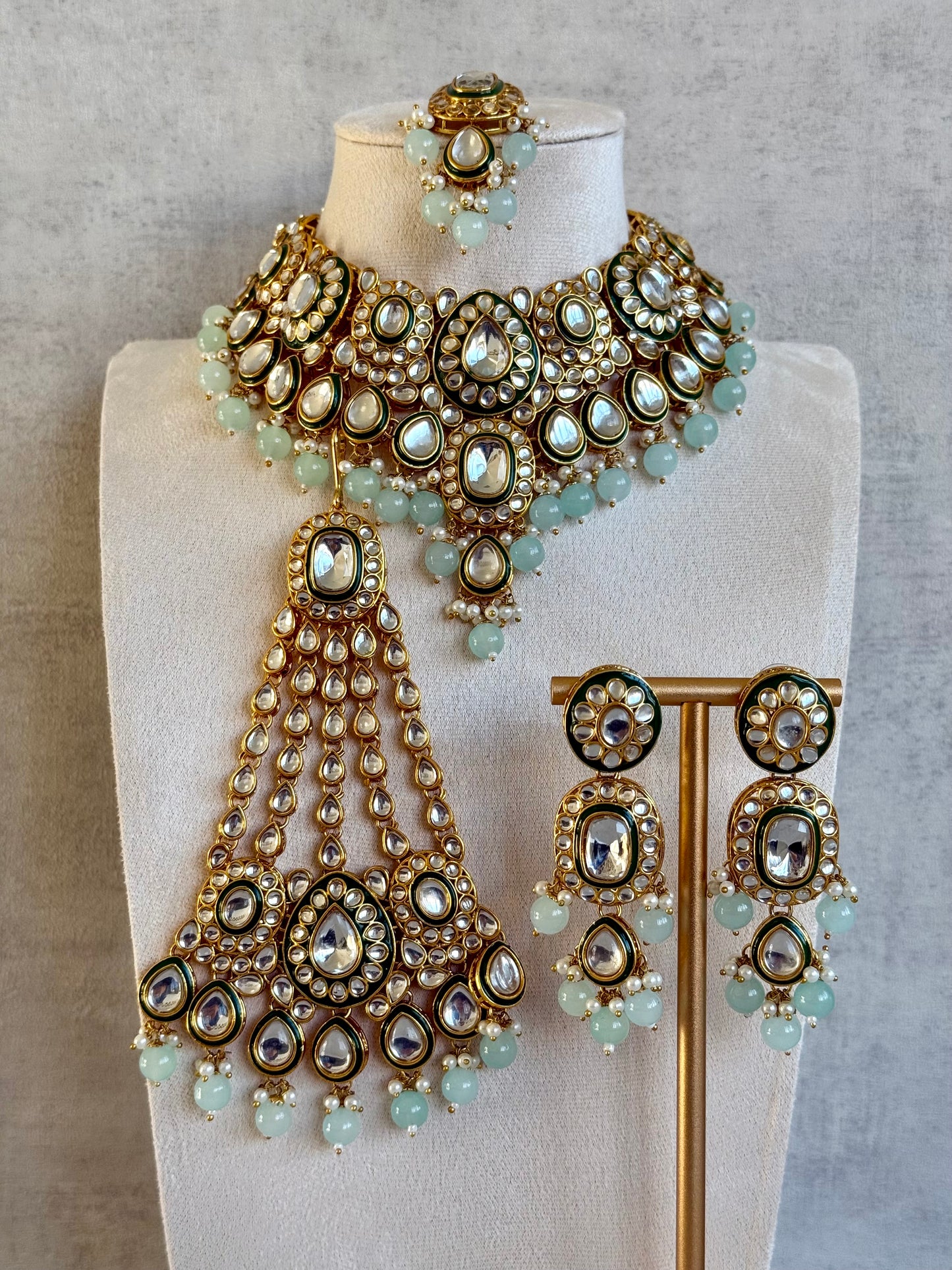 Ayura Designs Jashan Set with Necklace, Earrings, Tikka & Passa – Kundan Detailing, Pearl Drops & Soft Mint Green Beads