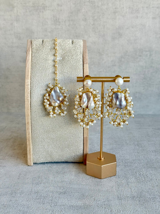 Ayura Designs Niamh Tikka Set – Grey Baroque Pearl & Crystal Cluster Detailing in Antique Gold