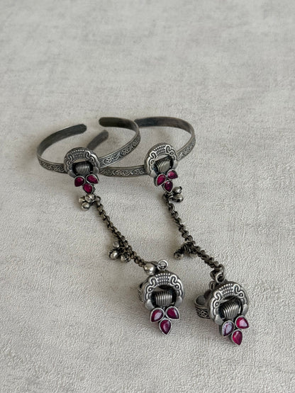Ayura Designs Ishaana Haathphool Set of 2 – Oxidised Silver Hand Harness with Ruby Pink Stones & Ghungroo Detailing