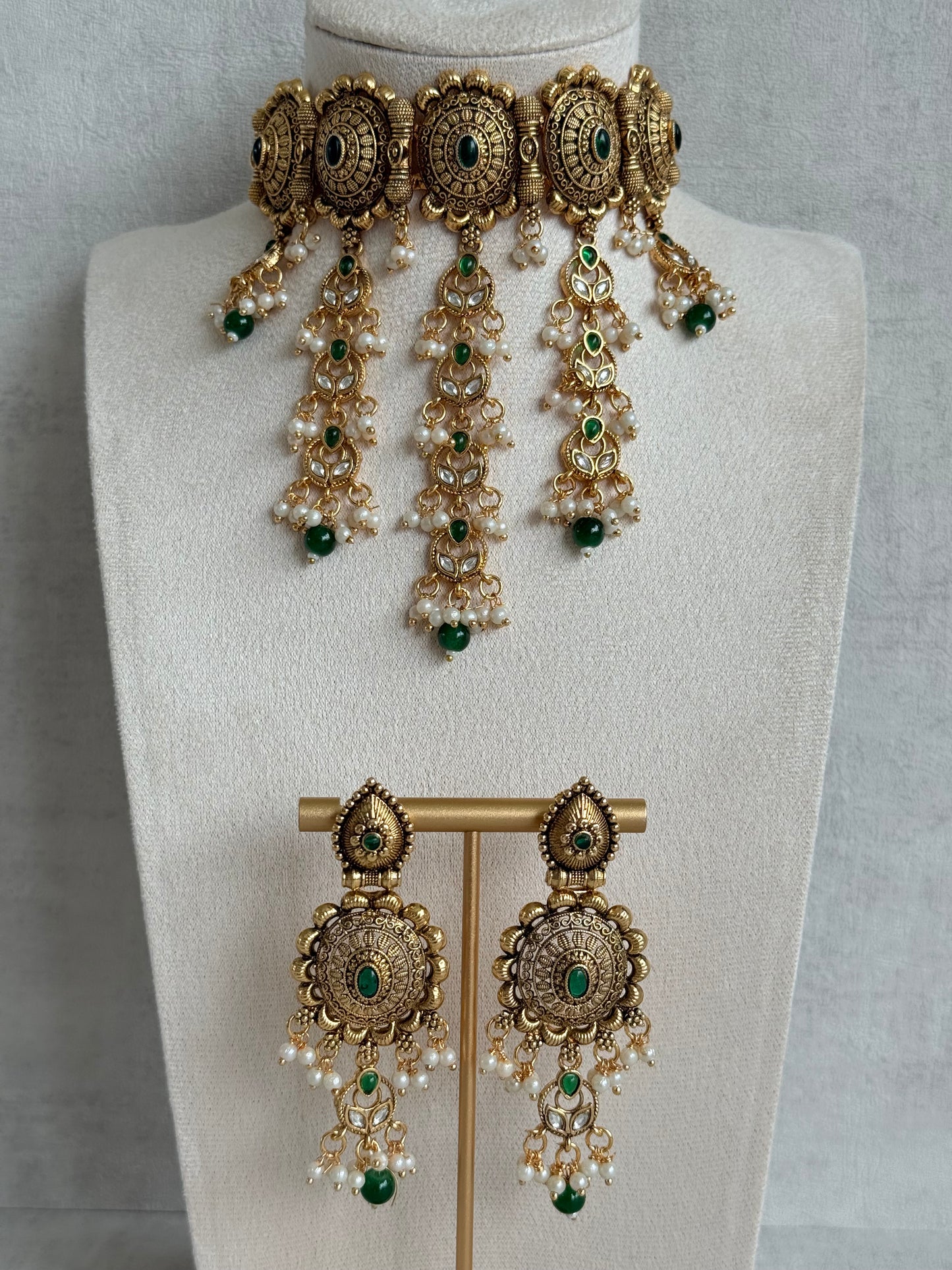 Ayura Designs Kabini Choker Set with Earrings – Gold Kundan Waterfall Choker with Emerald Green Beads & Pearls
