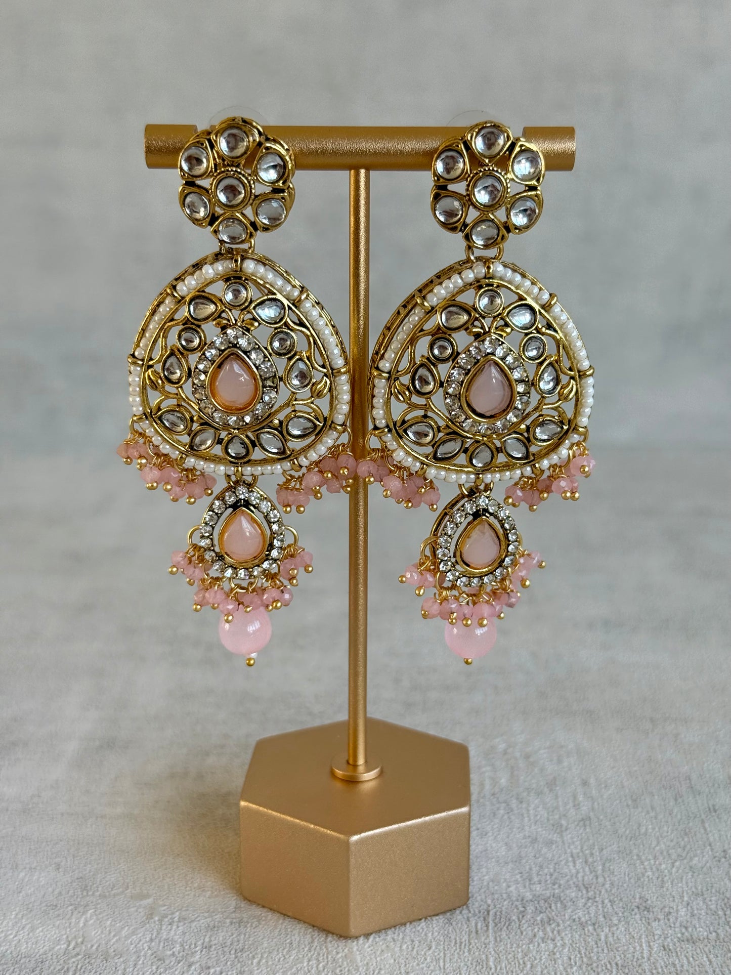 Ayura Designs Zarmeen Choker Set with Earrings & Tikka – Mirror-Cut Stones, Antique Gold Finish and Blush Pink Beads
