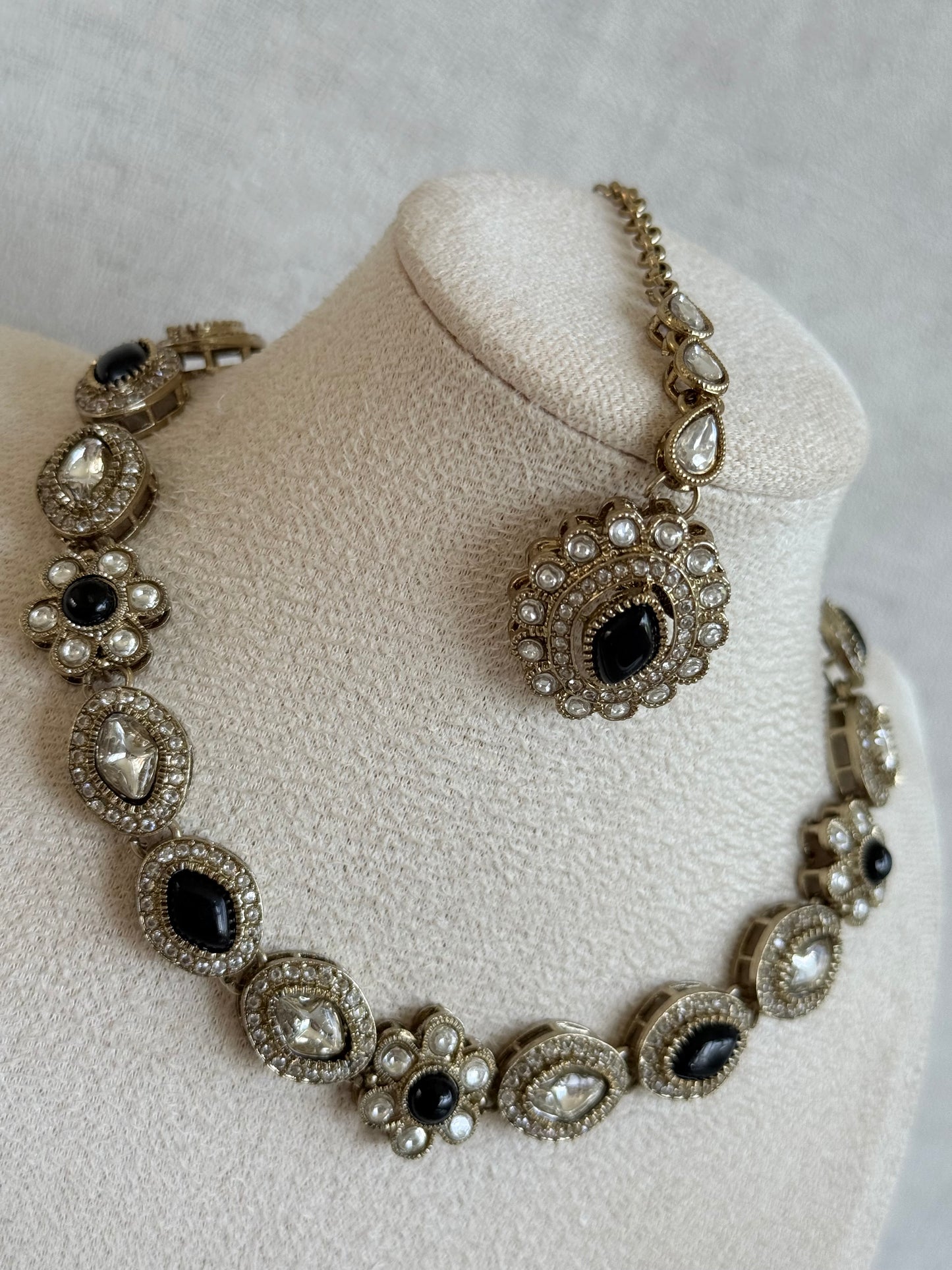 Ayura Designs Ivy Necklace Set with Studs & Tikka – Black Kundan Detailing