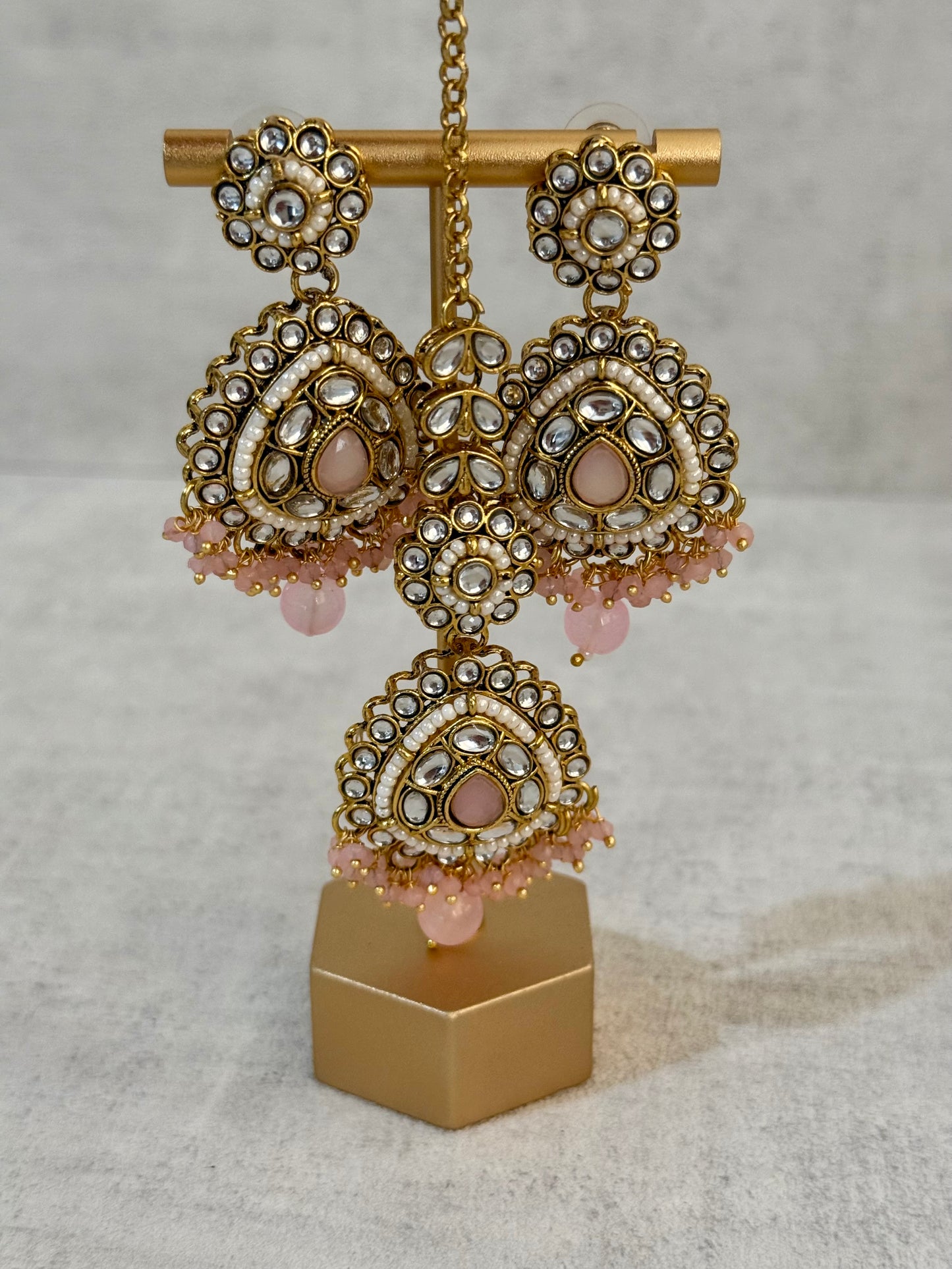 Ayura Designs Tehreem Set with Necklace, Earrings & Tikka – Mirror-Cut Stones, Blush Pink Beads & Antique Gold Finish