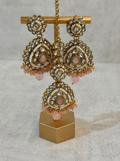 Ayura Designs Tehreem Set with Necklace, Earrings & Tikka – Mirror-Cut Stones, Blush Pink Beads & Antique Gold Finish