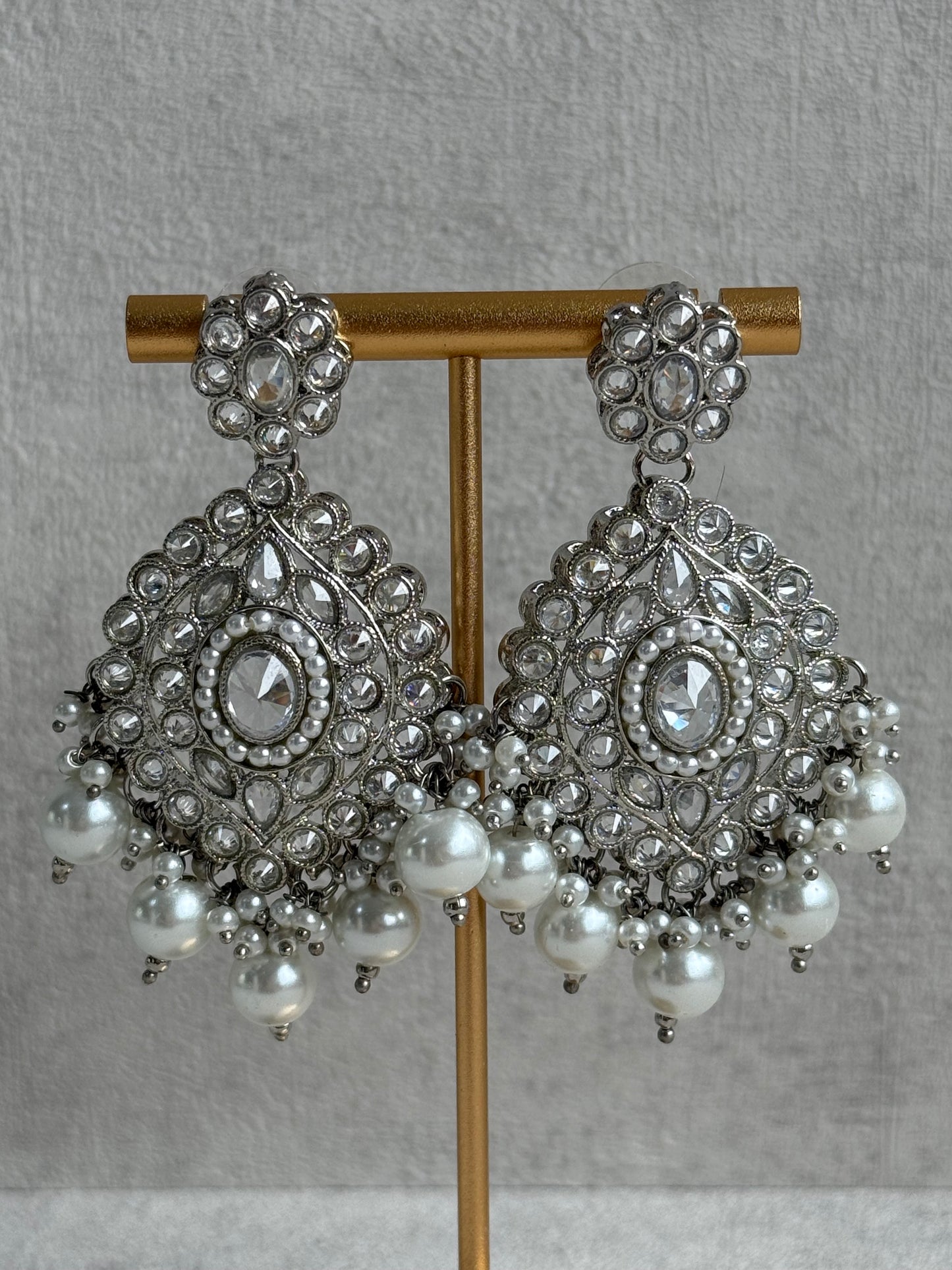 Ayura Designs Palki Set – Choker, Earrings & Tikka with Mirror-Cut Stones, Pearl Detailing & Silver Finish