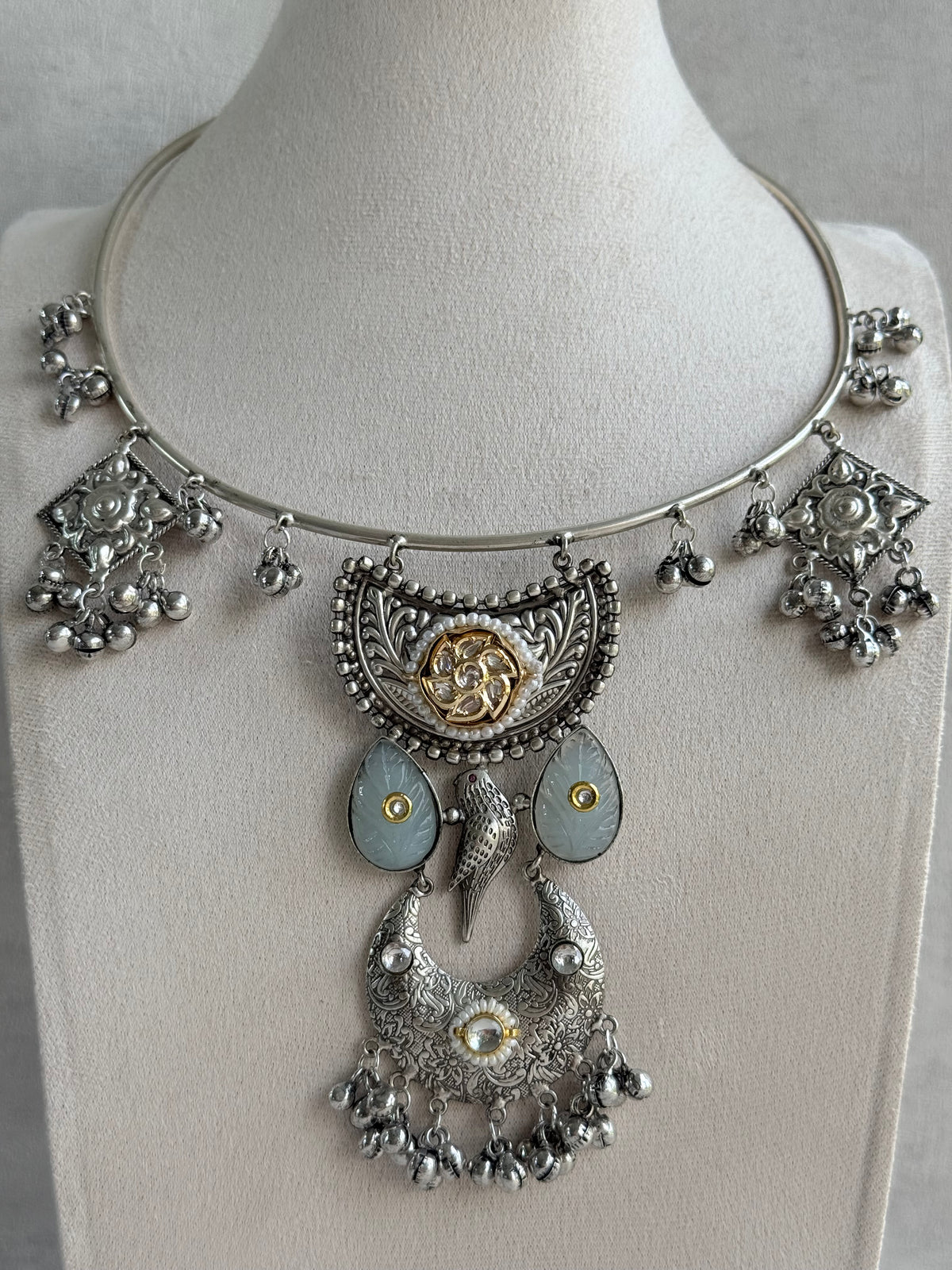 Ayura Designs Jiyana Collar Necklace Set – Dove Grey Carved Teardrop Stones & Oxidised Silver Finish