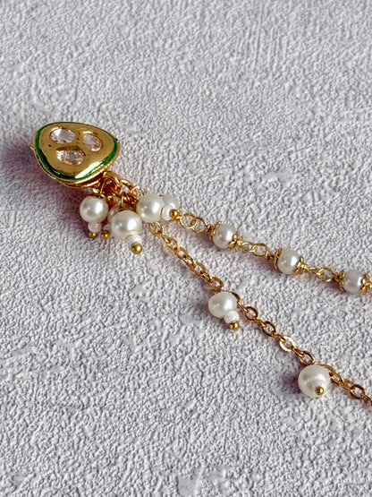 Ayura Designs Fakira Nose Ring – Kundan-Style Detailing with Pearl Chain