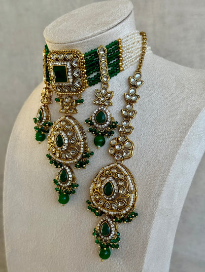 Ayura Designs Zarmeen Choker Set with Earrings & Tikka – Mirror-Cut Stones, Antique Gold Finish and Emerald Green Beads