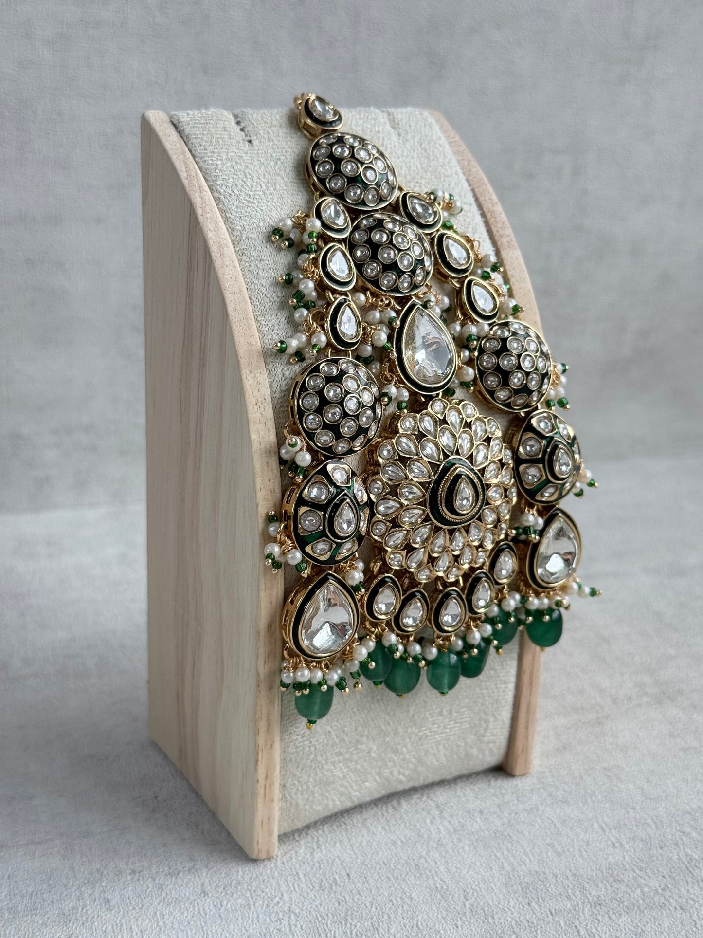 Ayura Designs Zoha Jhoomar Passa – Mirror-Cut Kundan with Emerald Green Drops, Pearl Detailing & Antique Gold Finish