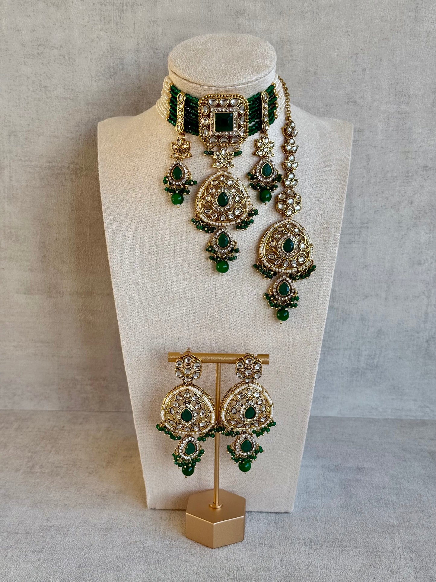 Ayura Designs Zarmeen Choker Set with Earrings & Tikka – Mirror-Cut Stones, Antique Gold Finish and Emerald Green Beads