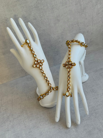 Ayura Designs Raina Haathphool – Kundan Hand Ornament with Floral Motif & Enamel Detailing