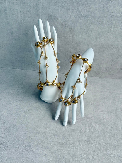 Ayura Designs Chand Haathphool – Antique Gold Hand Harness with Kundan-Style Mirror-Cut Stones & Pearl Detailing