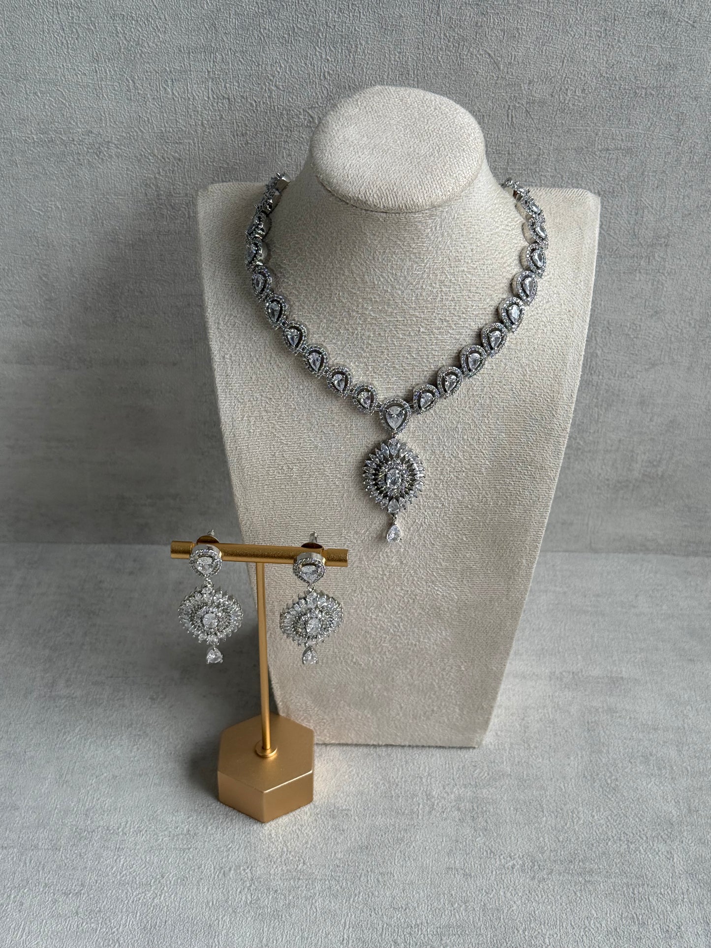 Ayura Designs Bella Set – Silver Necklace & Earrings with Teardrop Moissanite Stones & Radiant Halo Design