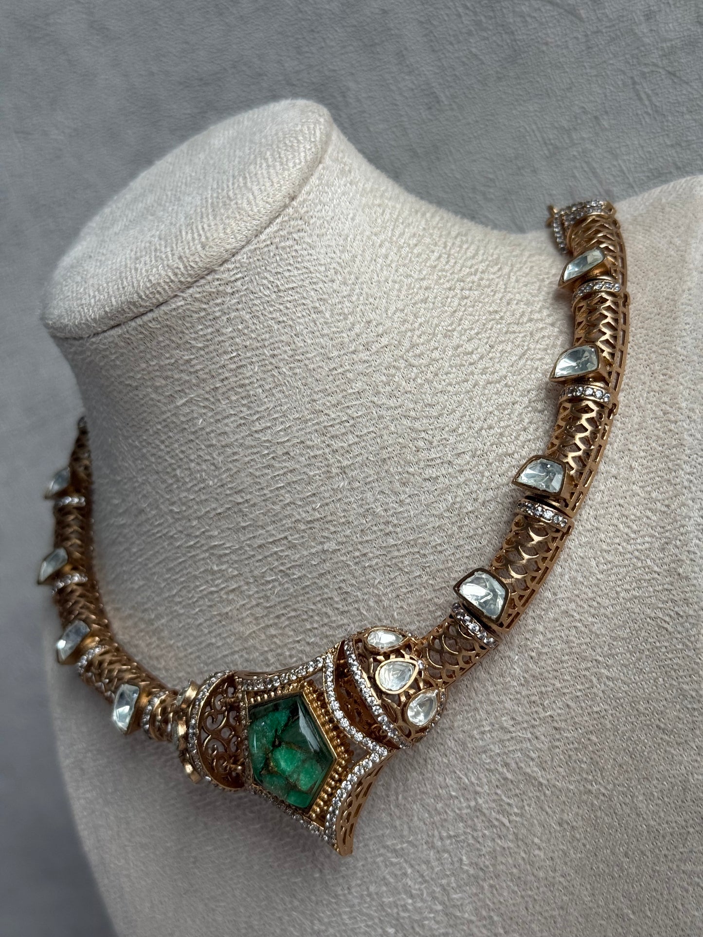 Ayura Designs Krupa Set – Necklace & Earrings with Green Stone featuring Natural Marbling, Mirror-Cut Kundan & Antique Gold Detailing