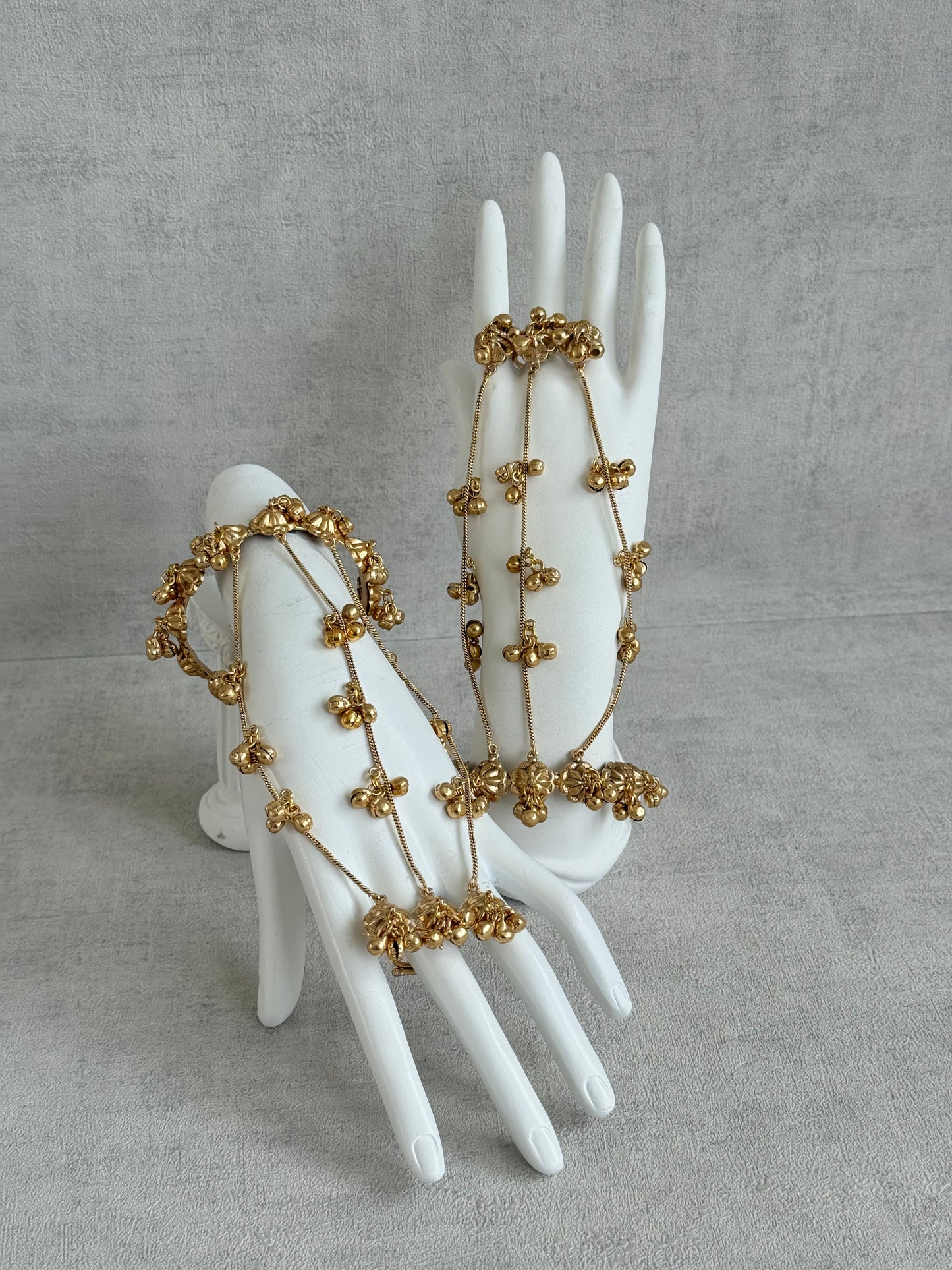 Ayura Designs Hejal Haathphool Set of 2 – Three Finger Style Hand Harness with Ghungroo Detailing & Gold Finish