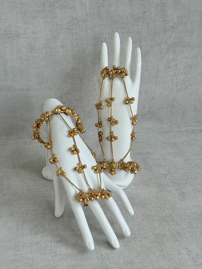 Ayura Designs Hejal Haathphool Set of 2 – Three Finger Style Hand Harness with Ghungroo Detailing & Gold Finish