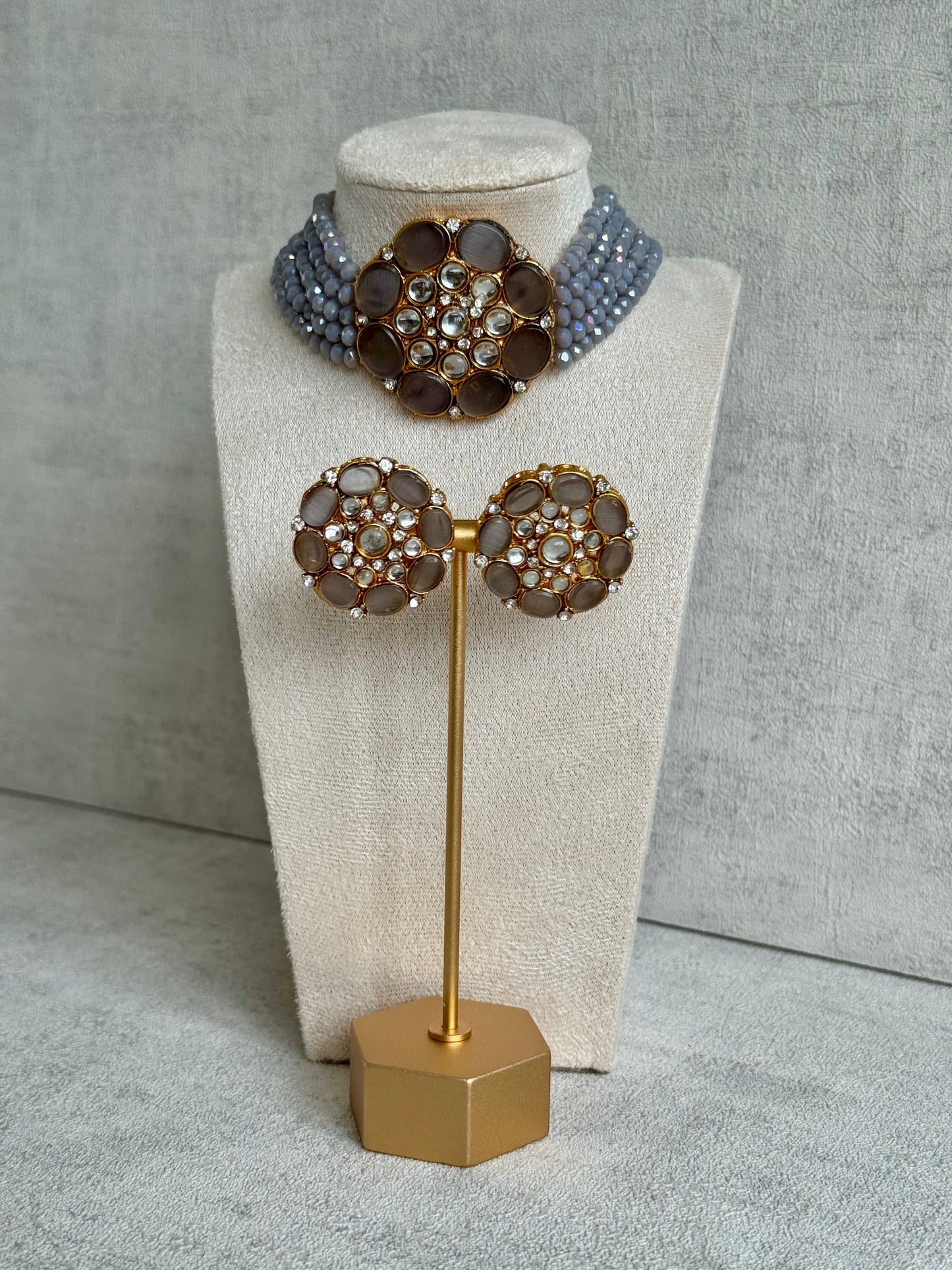 Ayura Designs Yasmin Kundan Choker Set with Studs – Slate Grey Beads & Mirror-Cut Stones