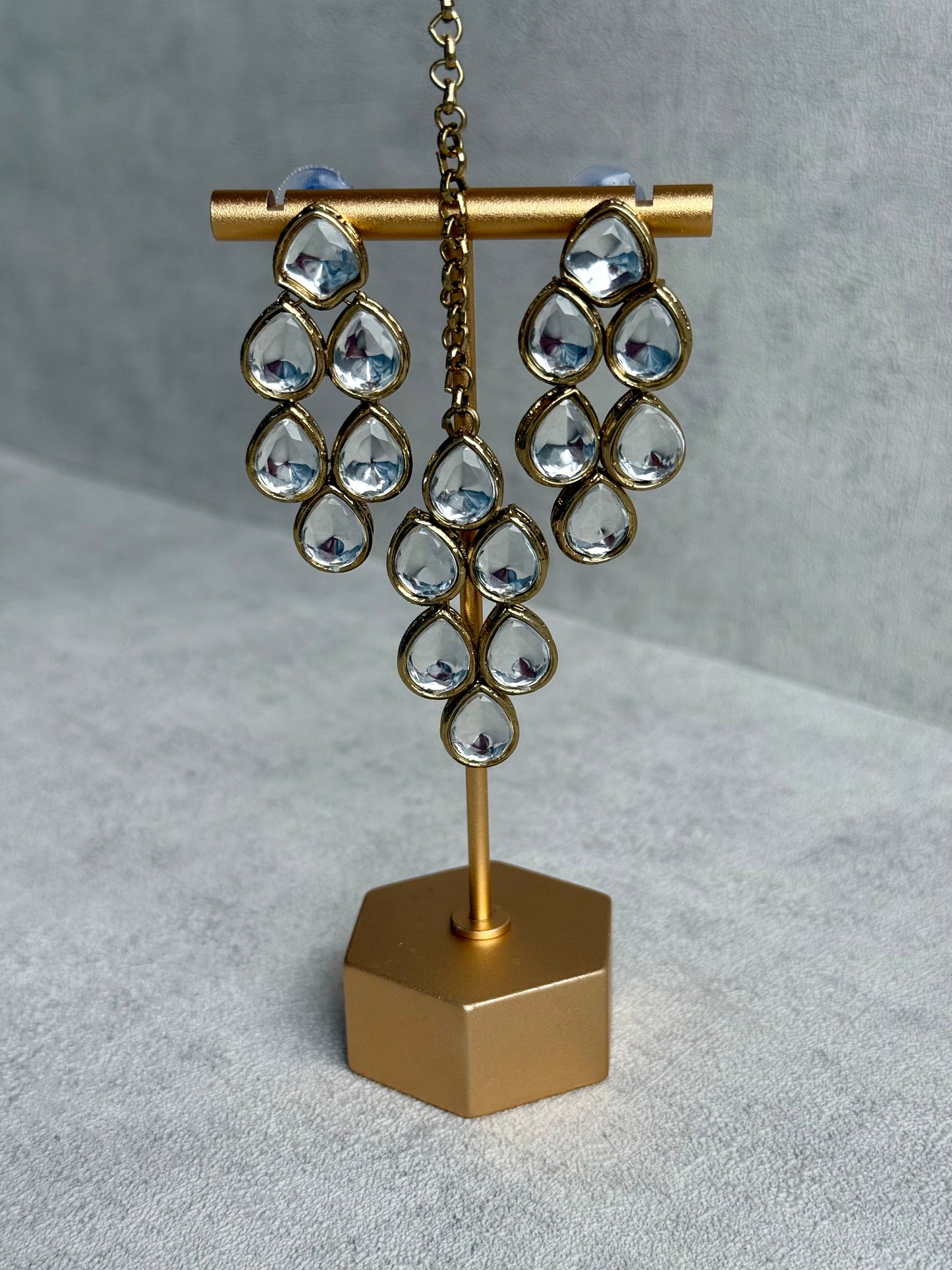 Ayura Designs Sufi Set with Necklace, Earrings & Tikka – Mirror-Cut Stones in Antique Gold Finish