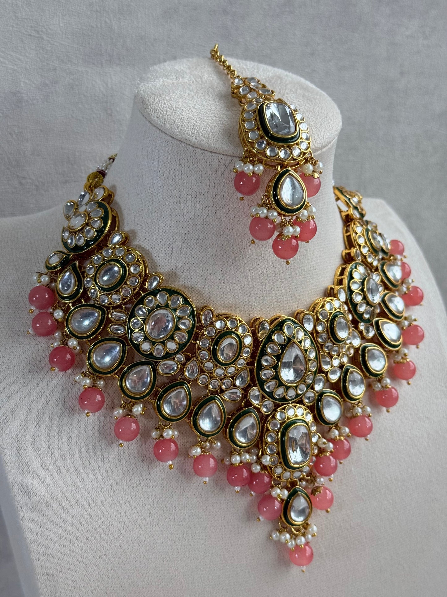 Ayura Designs Jashan Set with Necklace, Earrings, Tikka & Passa – Kundan Detailing, Pearl Drops & Blush Peach Beads