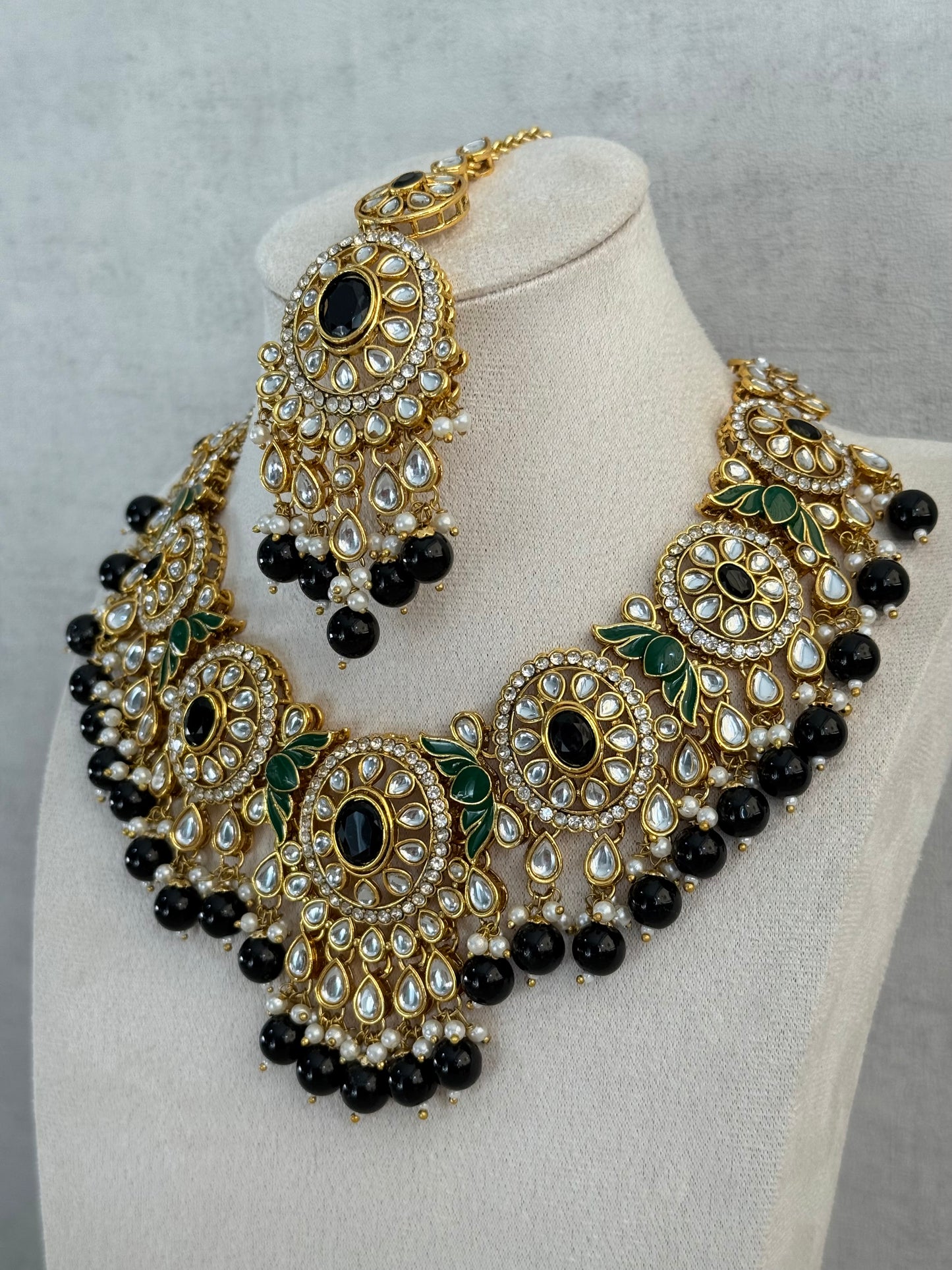 Ayura Designs Zara Set with Necklace, Earrings, Tikka & Passa – Antique Gold with Kundan Detailing & Black Beads