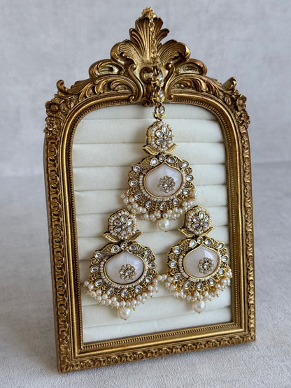 Ayura Designs Asra Tikka Set with Earrings – Ivory Stone, Kundan & Pearl Detailing