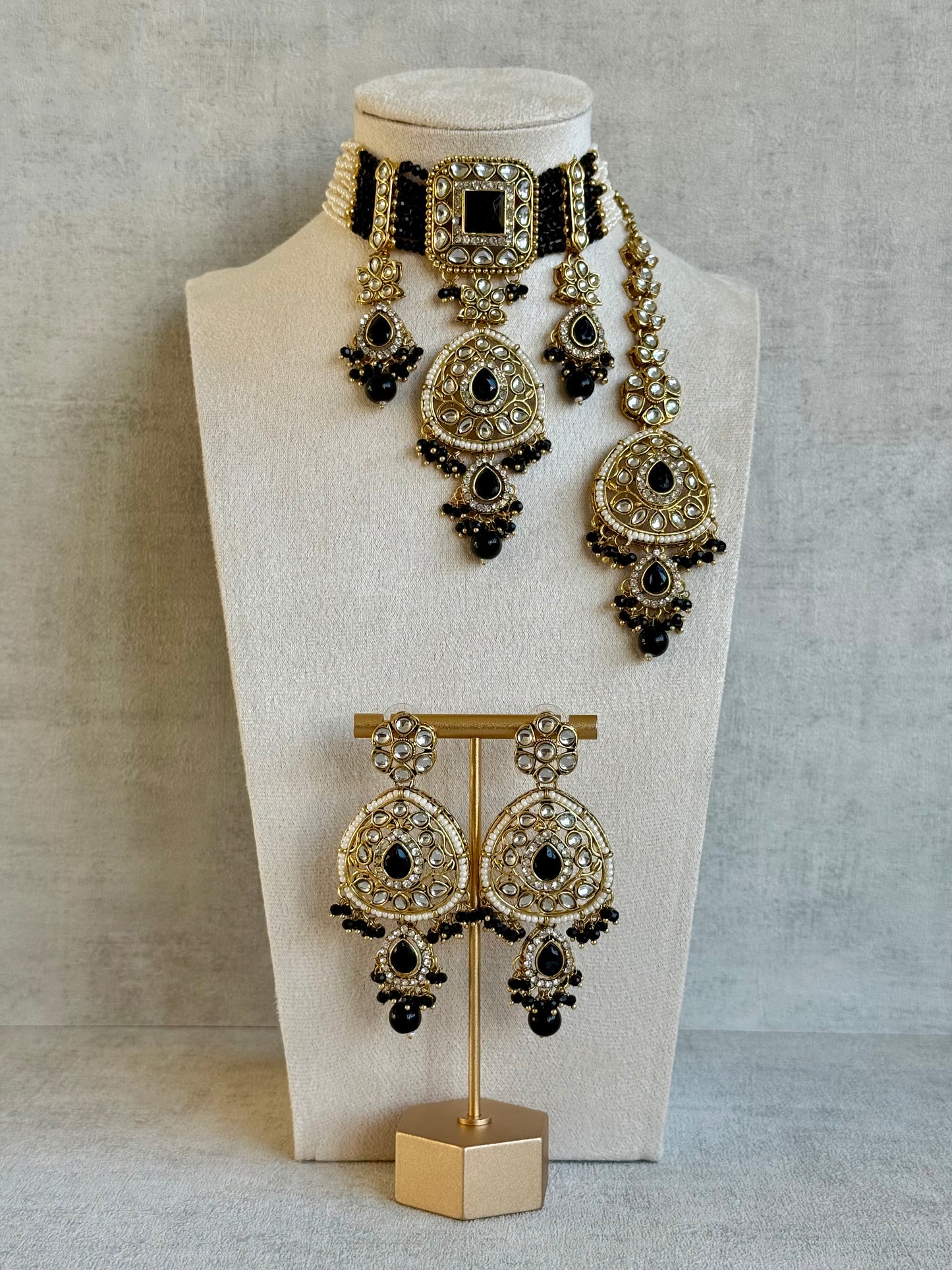 Ayura Designs Zarmeen Choker Set with Earrings & Tikka – Mirror-Cut Stones, Antique Gold Finish and Black Beads