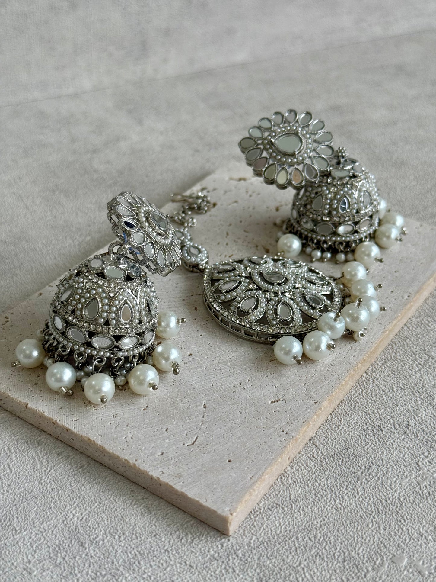 Ayura Designs Meeta Tikka Set with Jhumkis – Silver Mirror-Cut Detailing & Pearl Drops