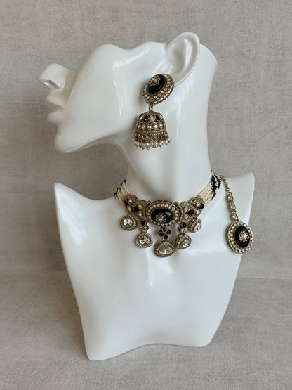 Ayura Designs Myra Choker Set with Earrings & Tikka – Black Kundan & Pearl Detailing