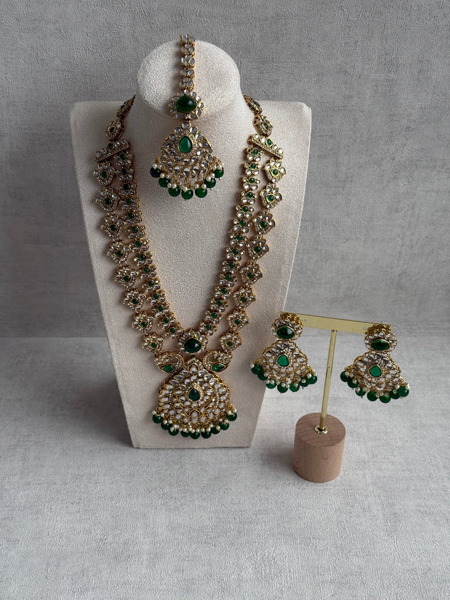 Ayura Designs Javeria Set with Earrings & Tikka – Emerald Green Stones, Mirror Kundan & Gold Finish