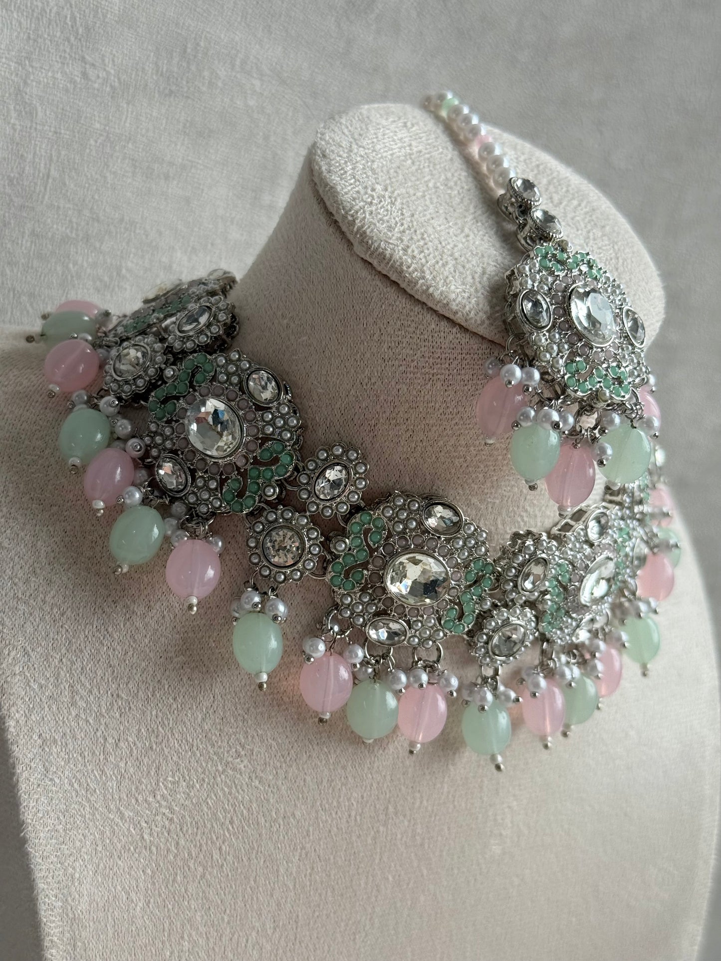 Ayura Designs Uzairah Set with Tikka & Sahare Jhumkis – Pastel Mint & Blush Beads with Pearl Strands & Mirror-Cut Detailing