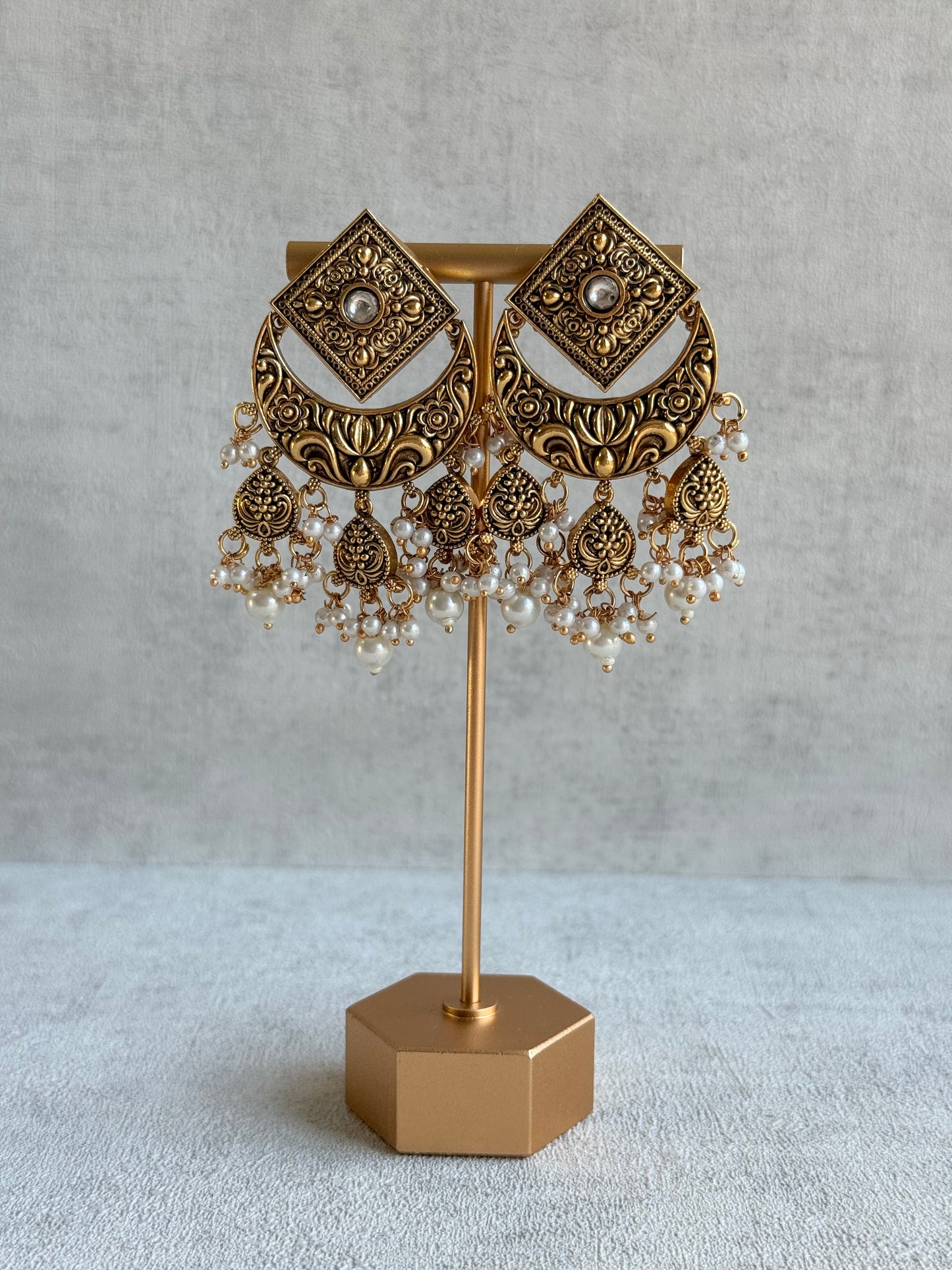 Ayura Designs Samera Choker Set with Earrings & Tikka – Ivory Beads, Pearl Detailing, Green Centre Stone, Floral Motifs & Antique Gold Finish