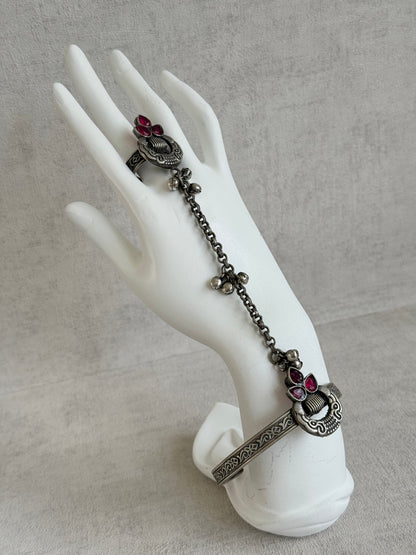 Ayura Designs Ishaana Haathphool Set of 2 – Oxidised Silver Hand Harness with Ruby Pink Stones & Ghungroo Detailing