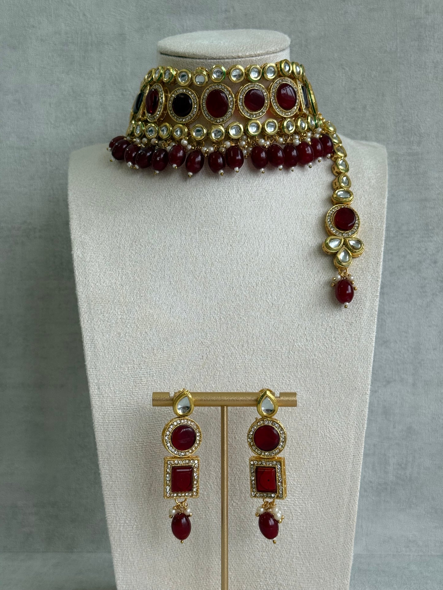 Ayura Designs Ishi Set With Choker, Earrings & Tikka – Kundan Stones With Deep Maroon Beads