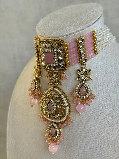 Ayura Designs Zarmeen Choker Set with Earrings & Tikka – Mirror-Cut Stones, Antique Gold Finish and Blush Pink Beads
