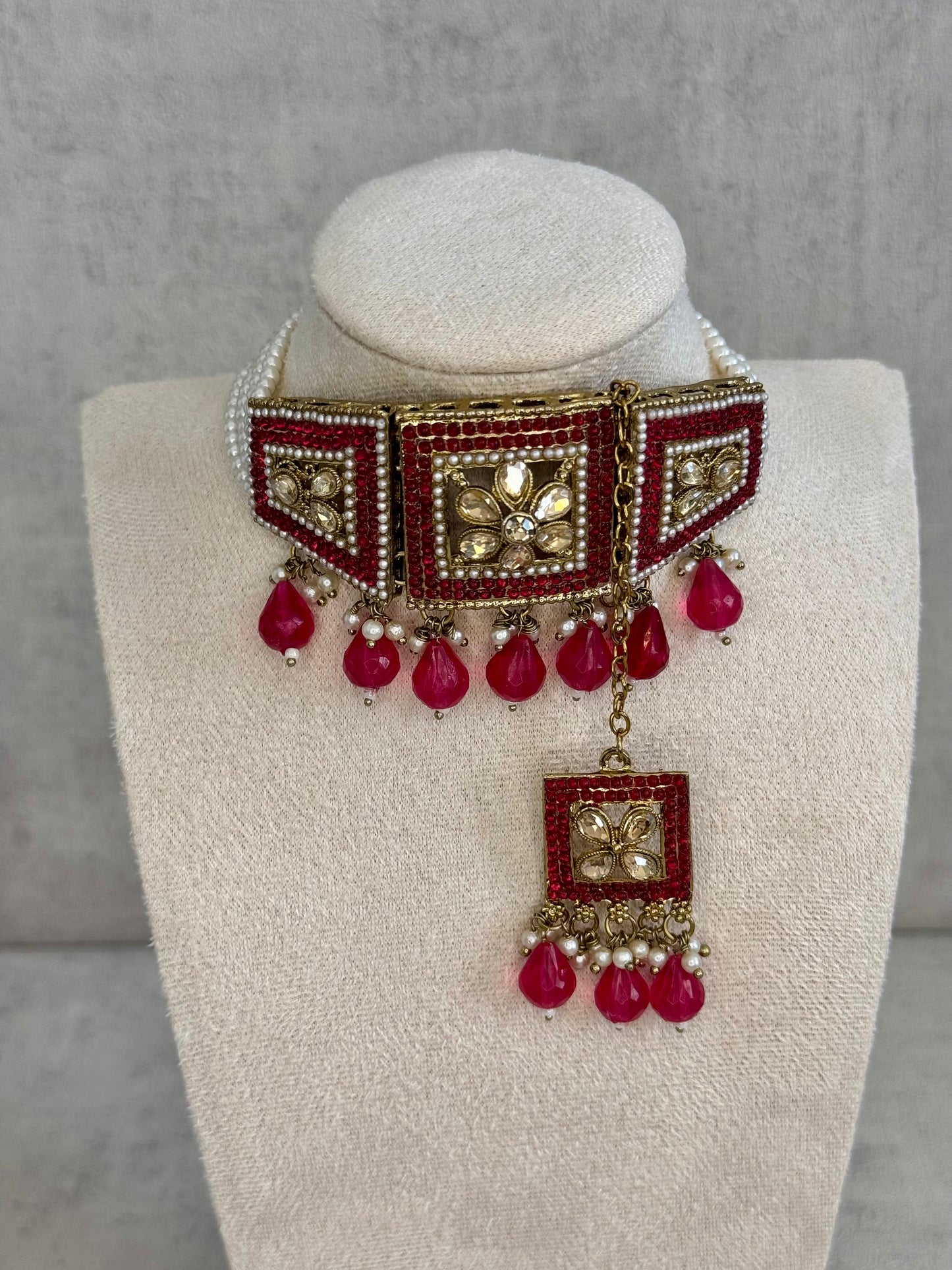 Ayura Designs Rehmat Set – Pearl & Pink Choker with Matching Earrings & Tikka, Adorned with Kundan and Pink Teardrop Beads