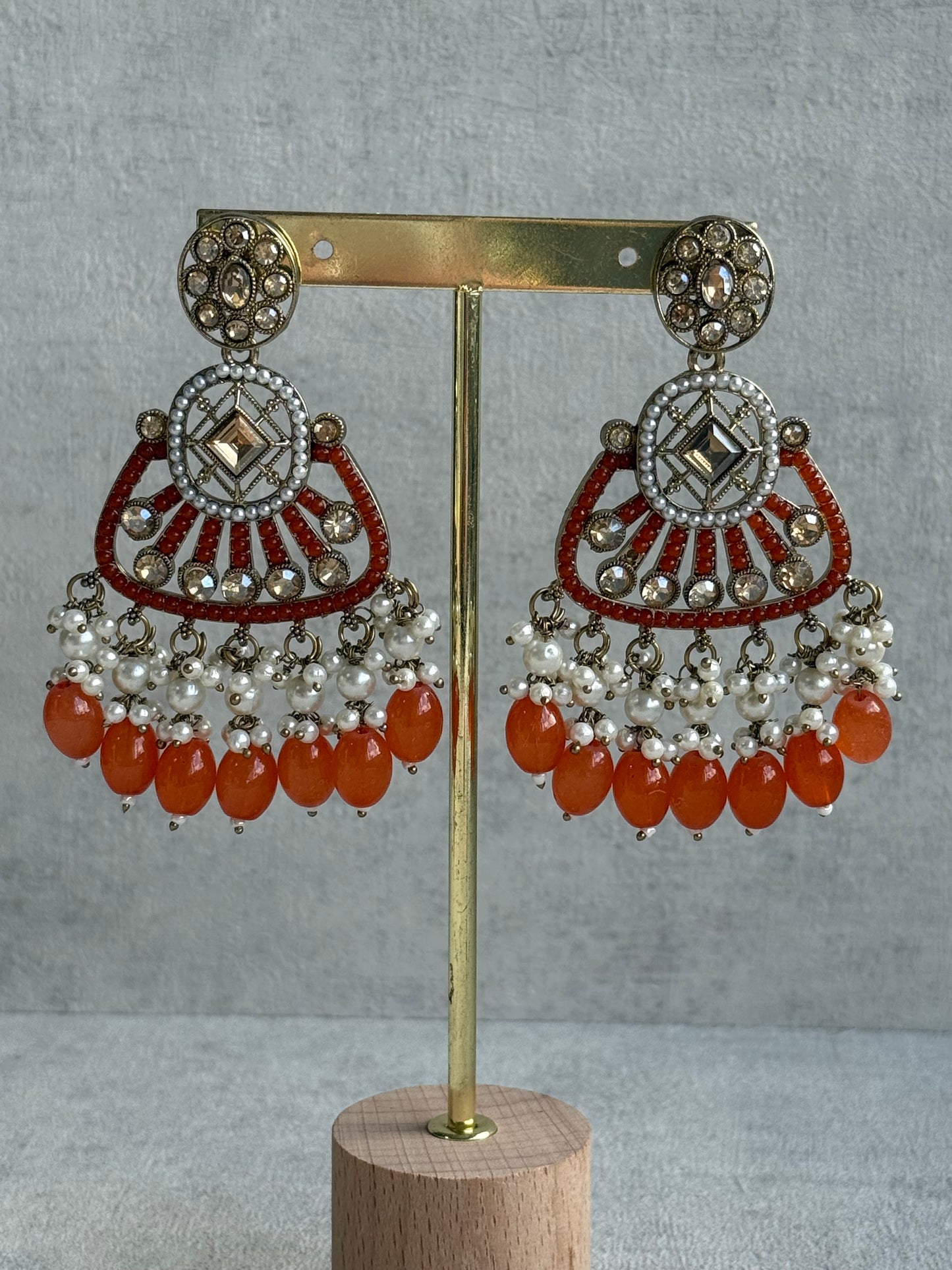 Ayura Designs Qudsia Set with Necklace, Earrings & Tikka – Burnt Orange Stones, Kundan Detailing & Antique Gold Finish