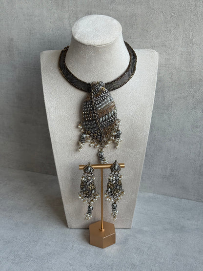 Ayura Designs Sheeba Set with Earrings – Silver & Gold Leaf Pendant, Mirror-Cut Stones & Pearl Detailing