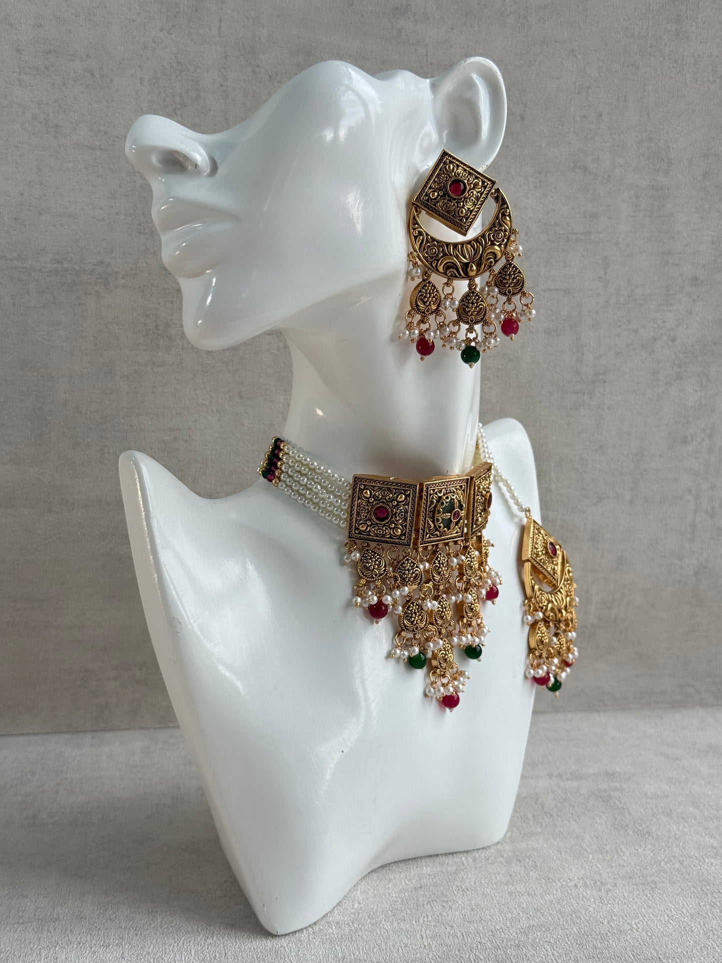 Ayura Designs Samera Choker Set with Earrings & Tikka – Rani Pink & Emerald Green Beads, Pearl Detailing, Green Centre Stone, Floral Motifs & Antique Gold Finish
