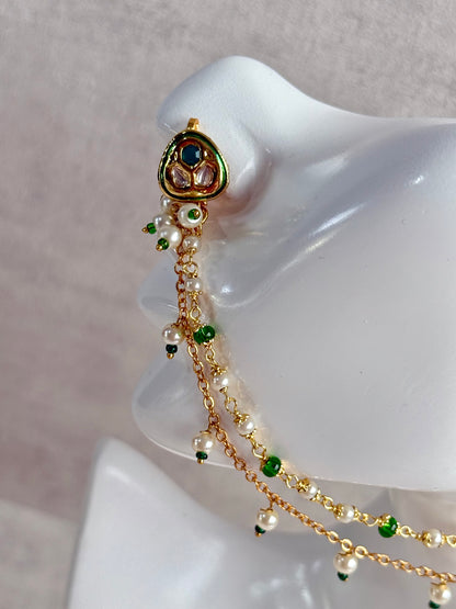 Ayura Designs Fakira Nose Ring – Kundan-Style Detailing with Emerald & Pearl Chain