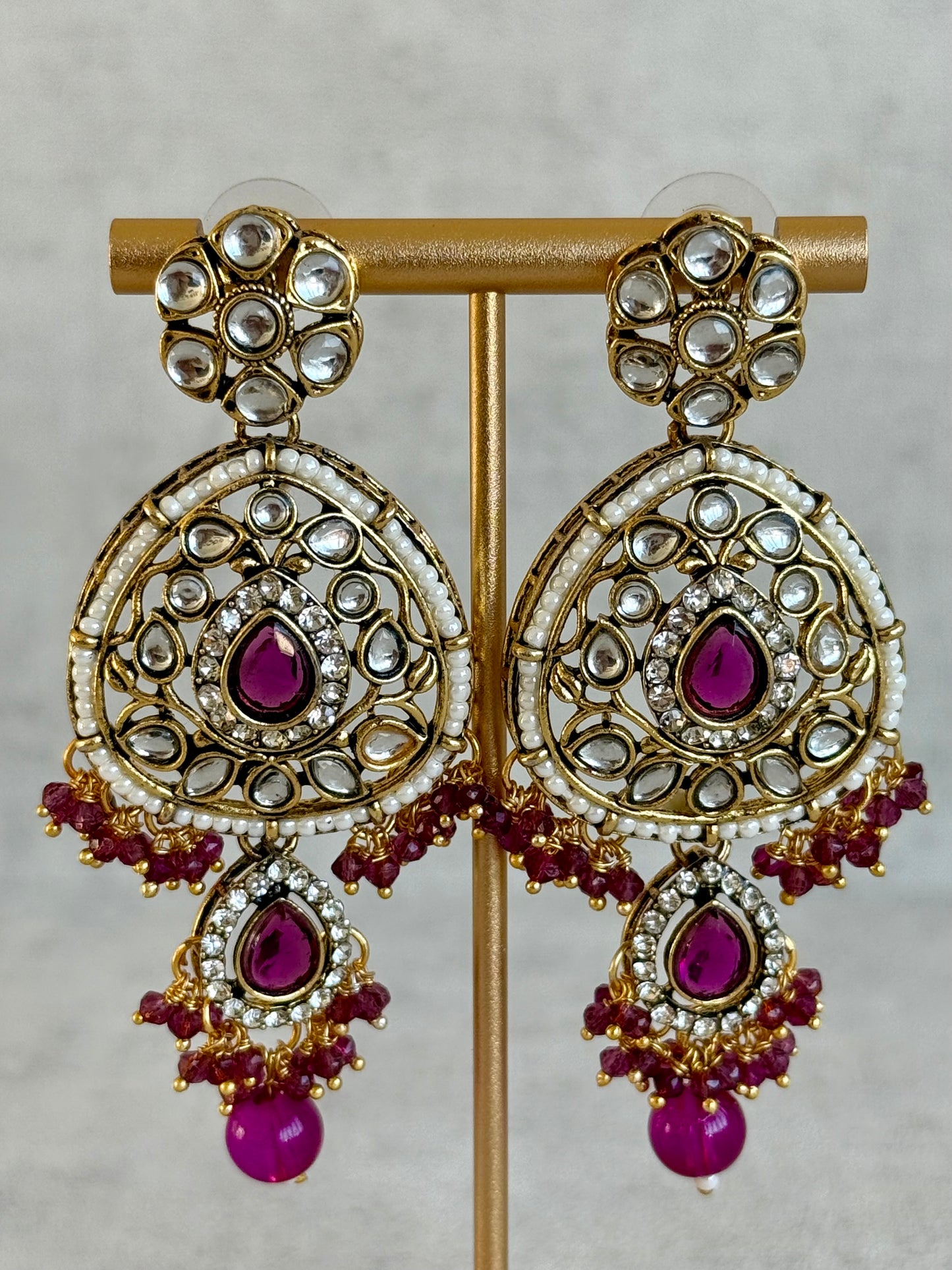 Ayura Designs Zarmeen Choker Set with Earrings & Tikka – Mirror-Cut Stones, Antique Gold Finish and Magenta Beads