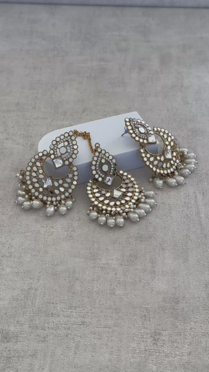 Ayura Designs Dilkash Tikka Set with Earrings – Kundan, Mirror Work & Pearls
