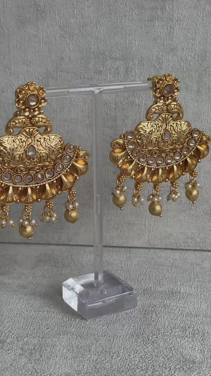 Ayura Designs Neera Earrings in Antique Gold with Mirror-Cut Polki & Pearls